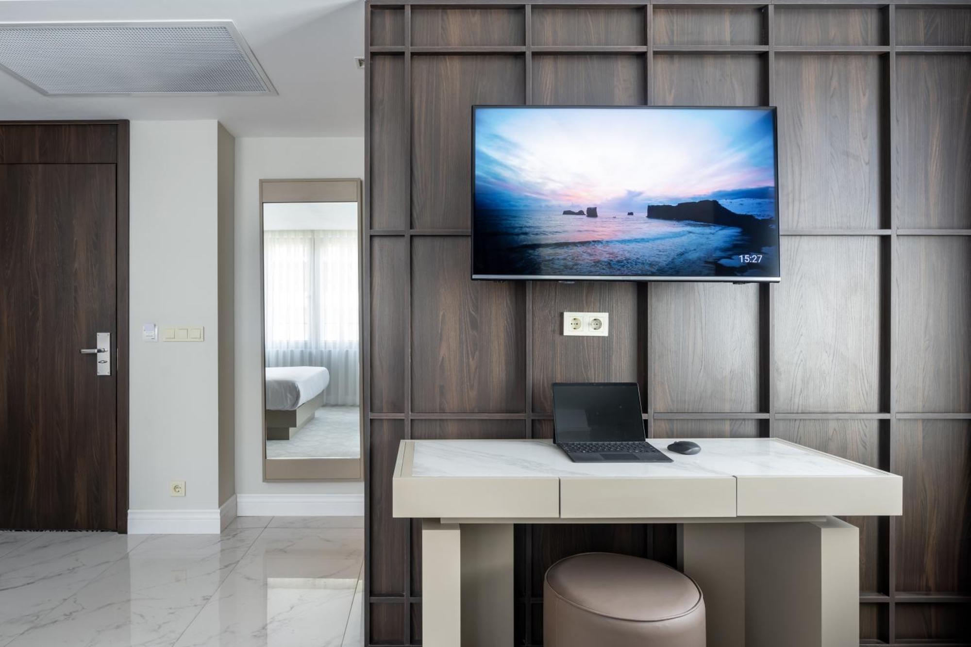 Noble Pangalti Otel İstanbul Dış mekan fotoğraf
