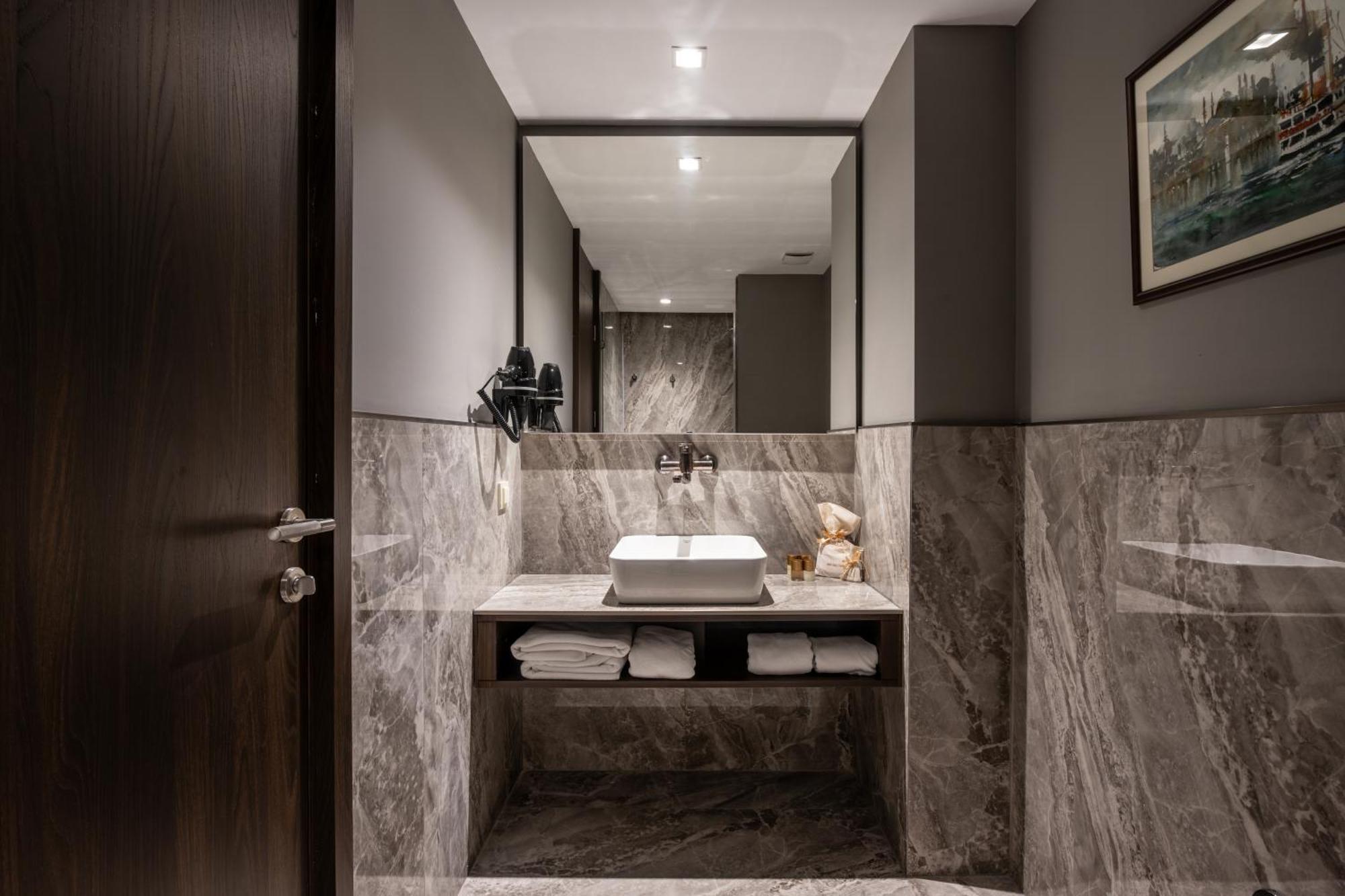 Noble Pangalti Otel İstanbul Dış mekan fotoğraf